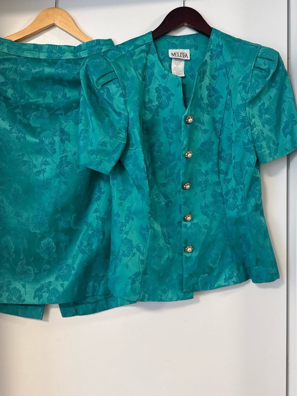 Vintage Melissa Teal Floral Jacquard Skirt Suit โ Pearl Buttons